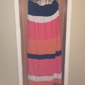 Color block strapless maxi dress